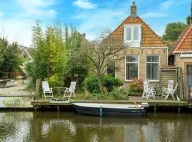 Waterside stay with Private Jetty