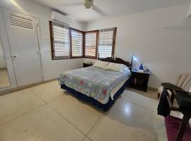 Golden party two โรงแรมในซานอิซิโดร