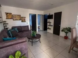 Depa comodo con alberca minutos de la playa