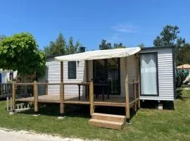 Mobil-home spacieux avec salon de jardin - 4 pers. - API-1-52-2057