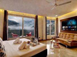 Viesnīca Hilltop Valley View Villa Nainital pilsētā Bhowāli