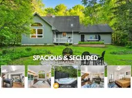 Secluded Home Walk to Marina GameRoom & HotTub