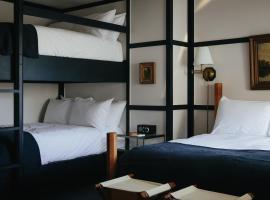 Brentwood Hotel, hotel v destinaci Saratoga Springs