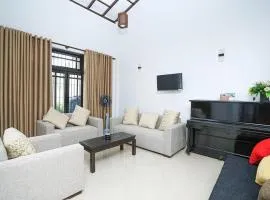 4BR Luxury Villa in Matara for Families & Groups