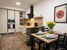 Black Lotus 3 I 24hr Self Check-in I City centre I Free parking, מלון בבאנסקה ביסטריצה