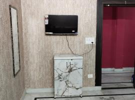 Hotel Blue Heaven, Hotel in Karnal