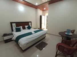 Hotel Deodar Valley, khách sạn ở Champawat