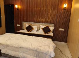 Neta Ji Hotel: Khātu şehrinde bir otel