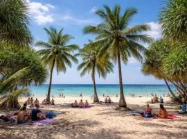 Holiday Inn Resort Phuket Karon Beach by IHG