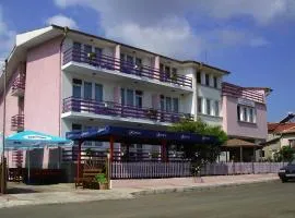 Hotel Strajica