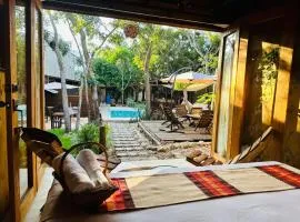 Straw hat suites La punta