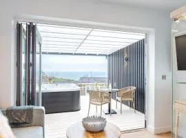 North Devon Resort One bedroom sea view hot tub Residence