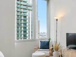 Comfort & Style 2BR Melb City Stay Free Parking & Gym