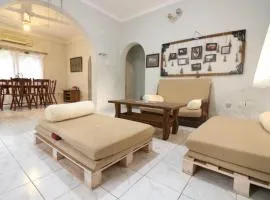 Artisan Villa