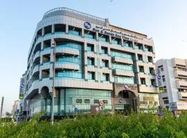 Sun & Sands Sea View Hotel