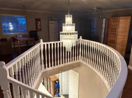 King George Blvd Guest House - Private Room & Free Parking