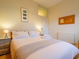 Cheshire Country Cottage, Bulkeley, Hotel in Higher Burwardsley