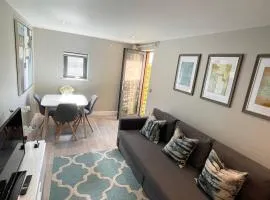 City Centre One bedroom apartment with private balcony