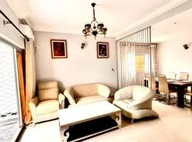 Luxueuse Villa avec Parking et Jardin