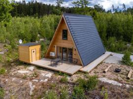 Cozy A-frame cottage surrounded by a magical panorama, incl sauna, hotel a Kallinge