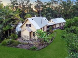 Glass House Mountains Ecolodge, hotel en Glass House Mountains