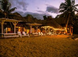 Hotel Bahía Guapinol, hotel di Mariscos