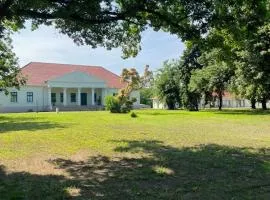 Nagy-Besenyei Kúria Panzió