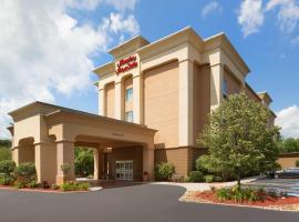 Hampton Inn & Suites Greenfield, hotel in Greenfield