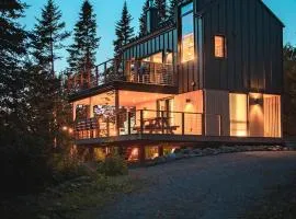Mist - Modern Micro Chalet Near Quebec City