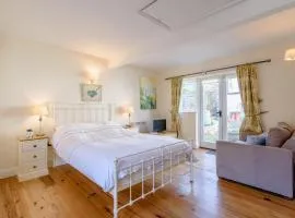 1 Bed in Woodbridge oc-72641