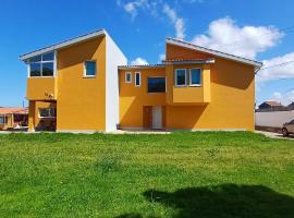 Wake up with the Sea Breeze- House with pool AP1, Hotel in Lavra