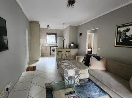 Sandton Streamline Modern 2-Bed Apartment