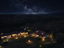 Kavalubare Retreat by Dazzle Destinations - Private Cottages and Near to City
