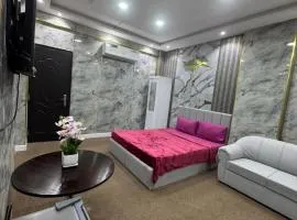 Abu Dhabi shining in Apartment