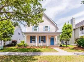 Dogs welcome! Adorable 3-Bedroom Coastal Home in Historic Old Town Bluffton