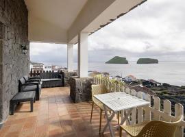 Breathe Nature - Beach House Azores: Feteira'da bir otel
