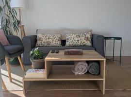 Trim private rooms, מלון בטרים