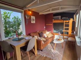 Tiny house on the Veluwe the outdoor life, хотел в Oene