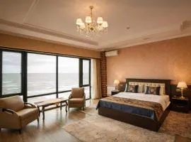 Seaview Hotel By Megnum