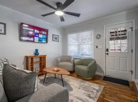 Renovated Cottage Steps from Savoy Auto Museum