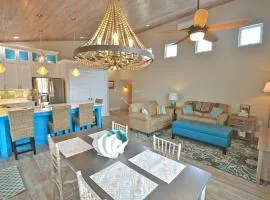 Coastal Chic with Premium Internet at Studio 589!