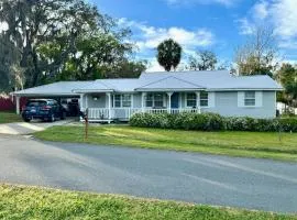 Osprey Nest- Historic Cedar Key Pet Friendly!
