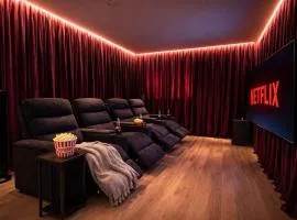 Boutique ChaletS Alpi mit Sauna & Kino