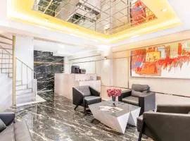 Marine Point Hotel