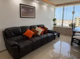 Apartamento frente al Aeropuerto de 2 habitaciones para viajes y tránsito en Aeropuerto Maiquetia