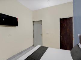 Viesnīca Hotel O Cross King Hotel & Restaurant pilsētā Bathinda