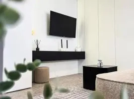 Atria Terrace Apartment - Modern Minimalist with private Terrace