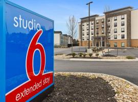 Studio 6 Richmond Airport, hotel Sandstonban