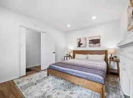 Dormont, Pittsburgh Stylish and Modern Two Bedroom Apartment