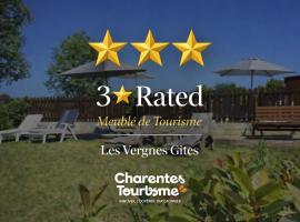 Les Vergnes Gites 3 Star Rated Holiday Home with Pool, viešbutis mieste Exideuil